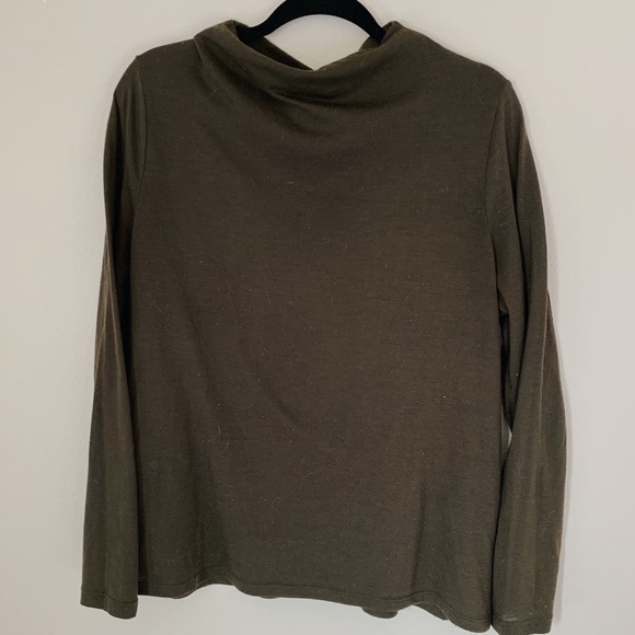 Green mock neck sweater/tee - Picture 3 of 6